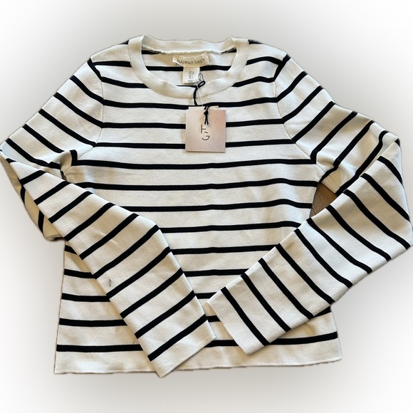 Cropped Striped Stretchy Black & Ivory Fitted Sweater Size Large - Picture 2 of 7